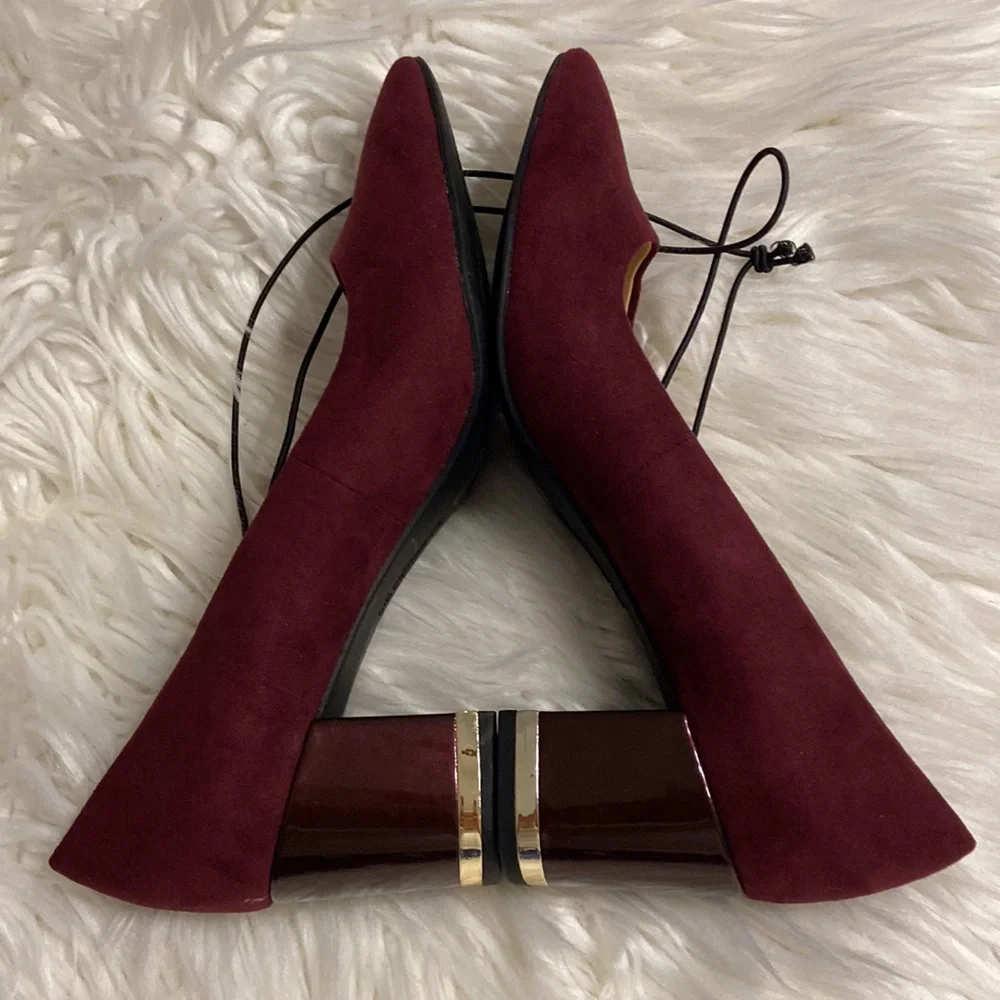 Liz Claiborne very unique women shoes suede and heel 2” size 8M - Picture 9 of 12